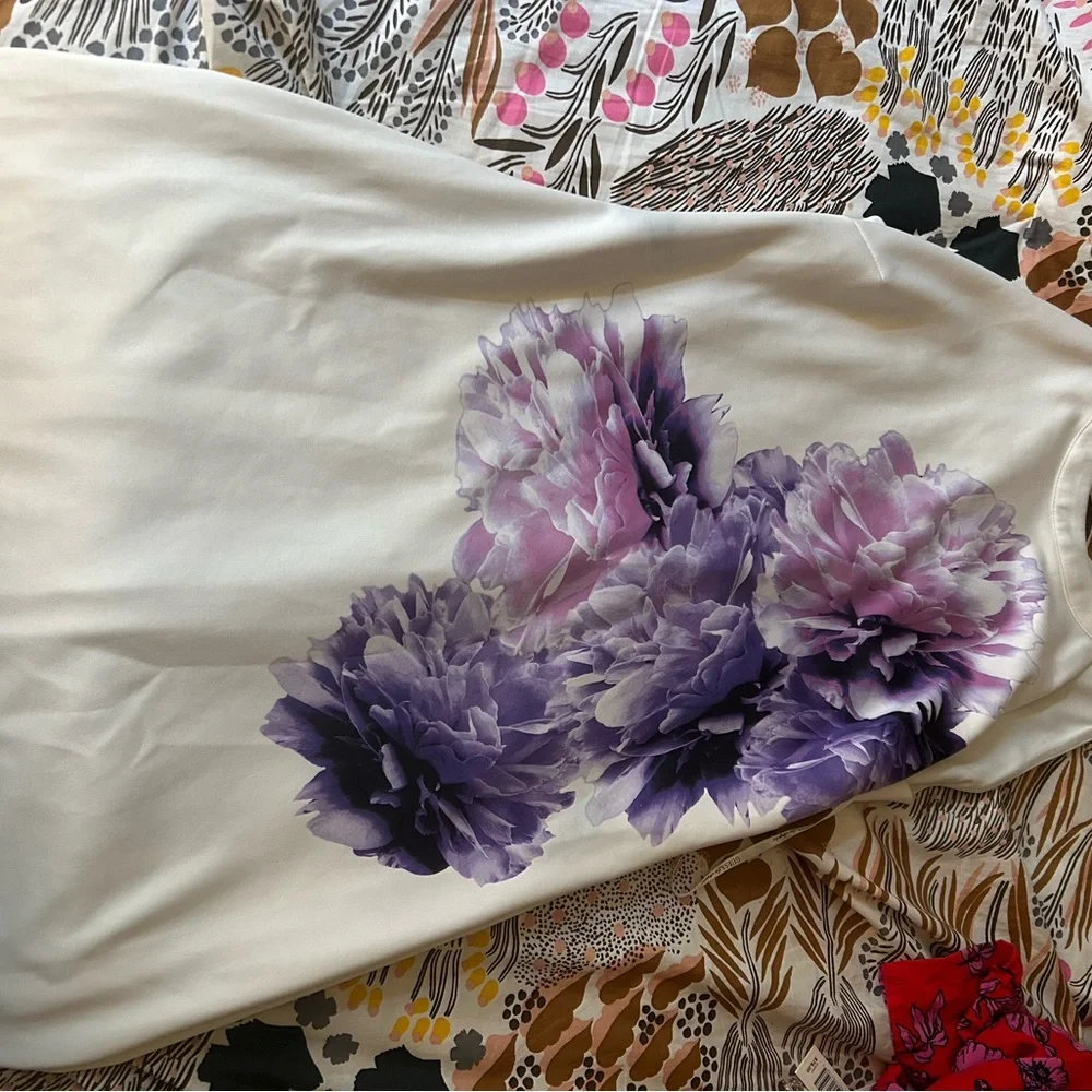 Guess White halter dress with purple flowers - Picture 2 of 3
